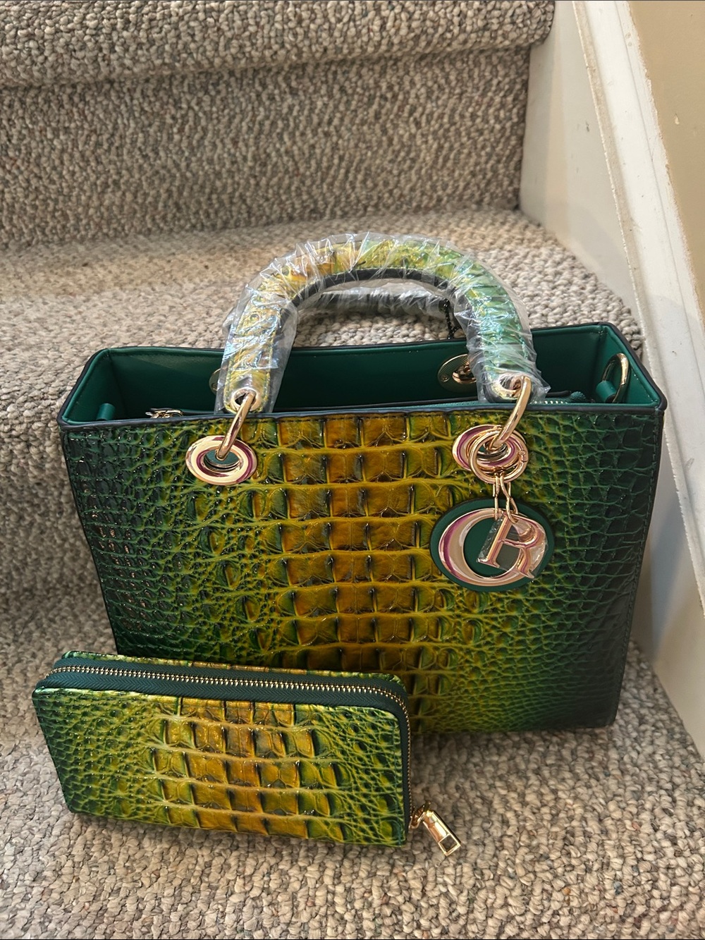 Green Croc-Embossed Tote with Matching Wallet